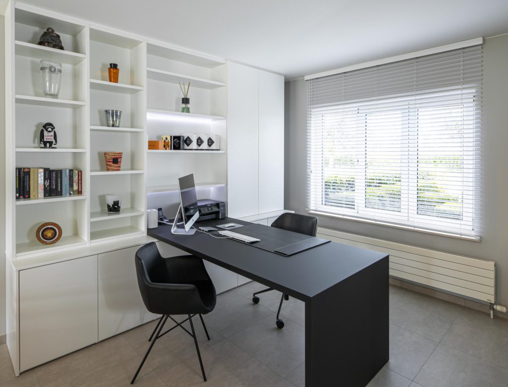 Moderne home office met opbergruimte | DM-Line | Inspiratie